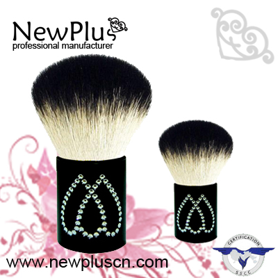 Kabuki brush