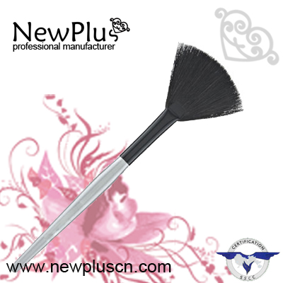 Fan brush