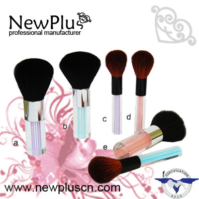 Powder brush
