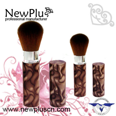 Retractable Kabuki brush