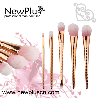 shiny makeup brush set