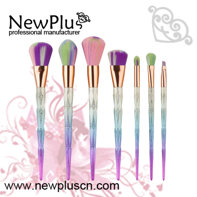 shiny makeup brush set