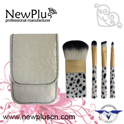 4PCS Makeup Brush Set