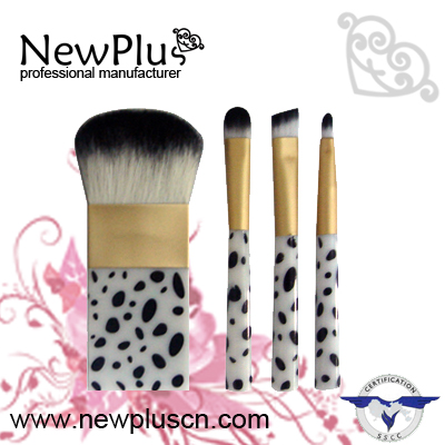 4PCS Makeup Brush Set
