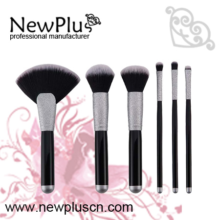 multi-color makeup brushes