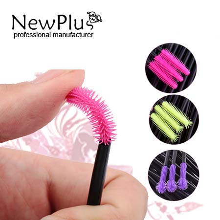 mascara brush