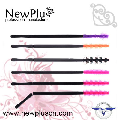 mascara brush