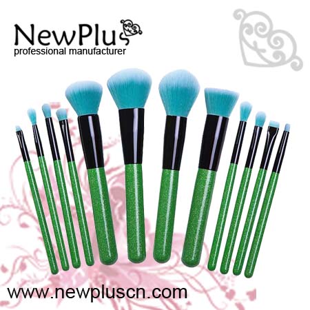 multi-color makeup brushes