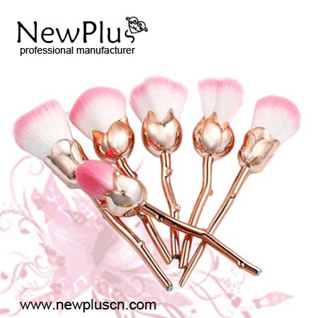rose makeup brush