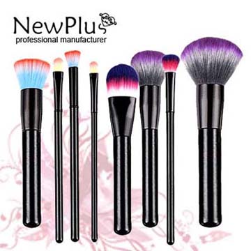 multi-color makeup brushes