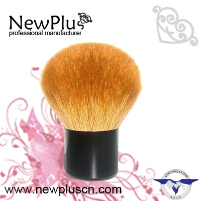 Kabuki brush