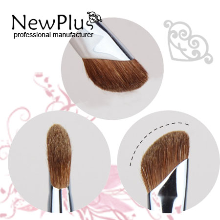 sharp slant eyeshadow brush