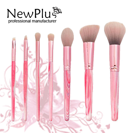 makeup brush set with texture handle