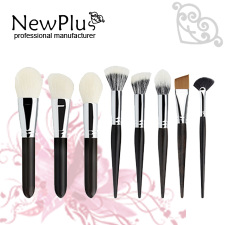makeup brush set with texture handle