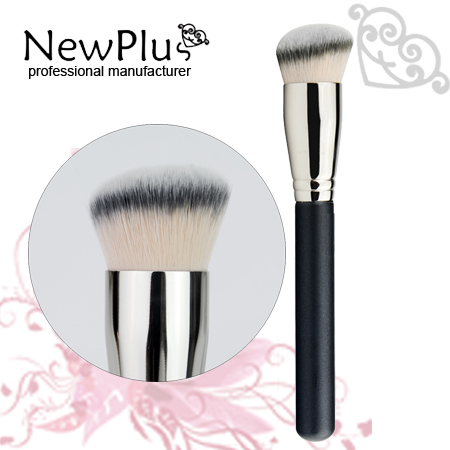 Foundation brush