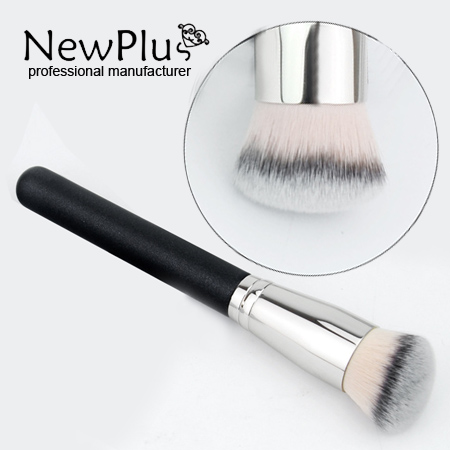Foundation brush