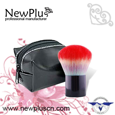 Kabuki brush