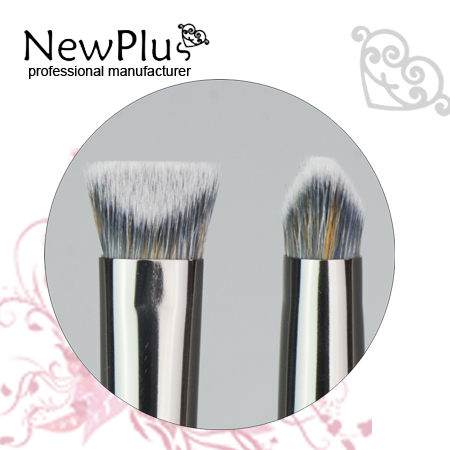 concealer brush