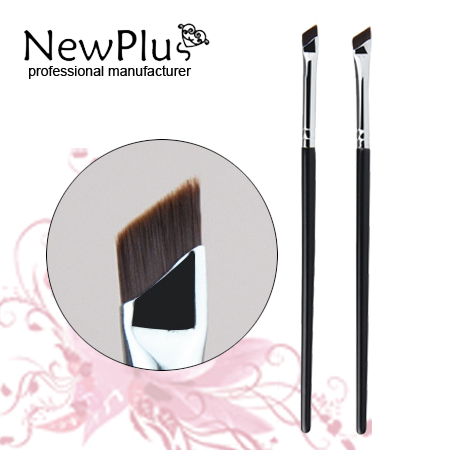 sharp eyeliner brush