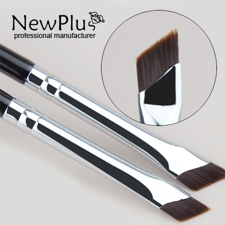 sharp eyeliner brush