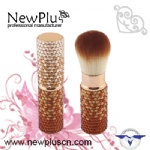 colorful retractable Kabuki brush w/diamond