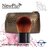 Kabuki brush
